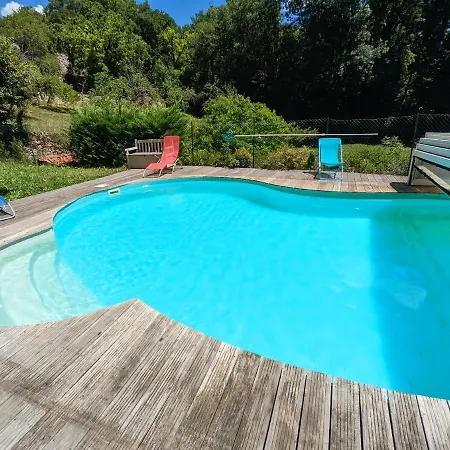 Le Domaine De La Croze Frühstückspension 3*